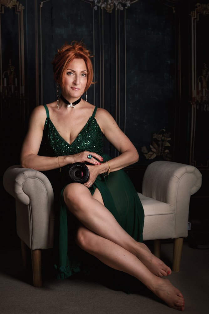 Elegant boudoir portrait photography Bicester, Oxford, Studio Boudoir, Black and white
